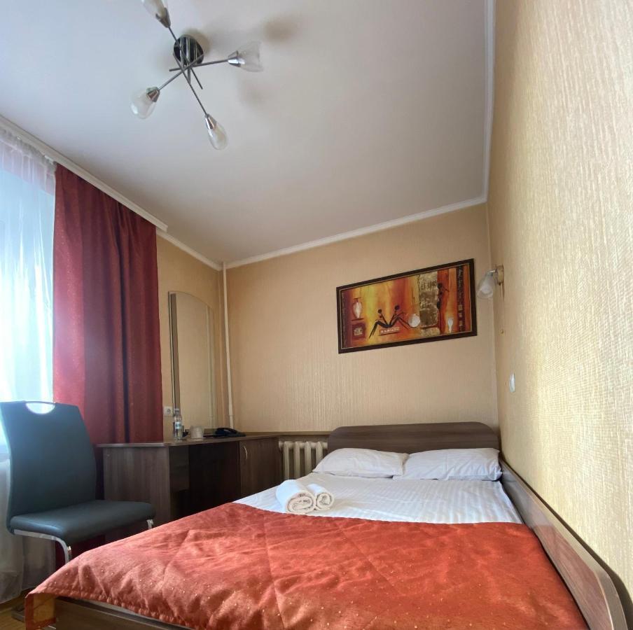 Hotel Tourist Rivne Eksteriør billede