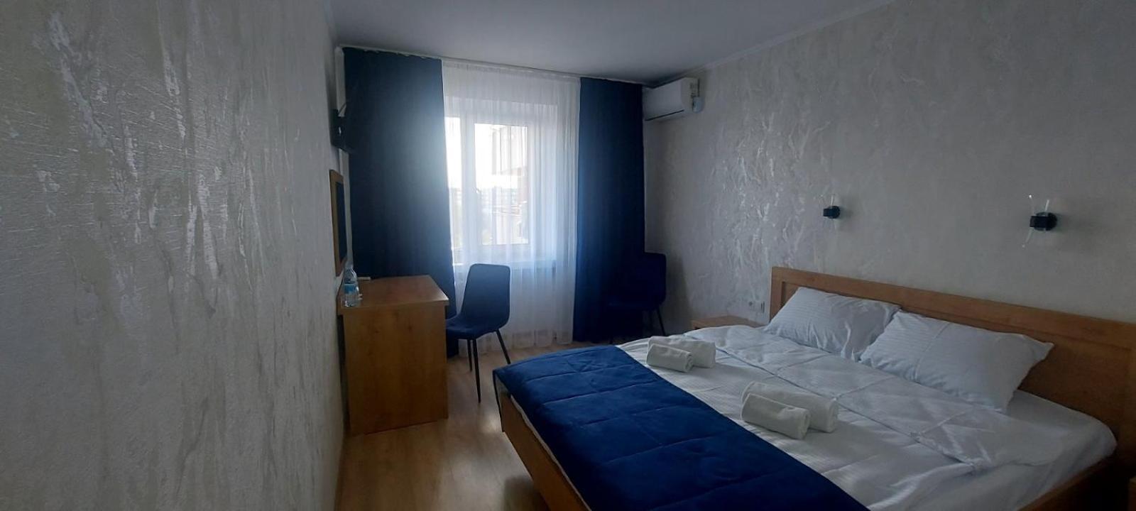 Hotel Tourist Rivne Eksteriør billede